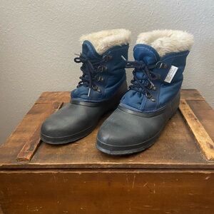 Sorel snow boots ladies size 7